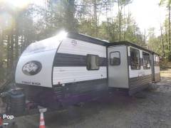 2025 Forest River Cherokee Wolf Den 301BH, $ 42,250