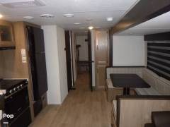 2025 Forest River Cherokee Wolf Den 301BH, $ 42,250