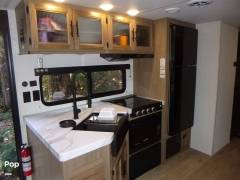 2025 Forest River Cherokee Wolf Den 301BH, $ 42,250