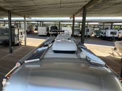 2021 Airstream Globetrotter 27FB Queen, $ 89,500