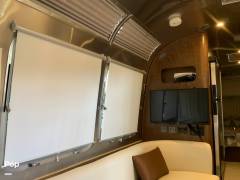 2021 Airstream Globetrotter 27FB Queen, $ 89,500