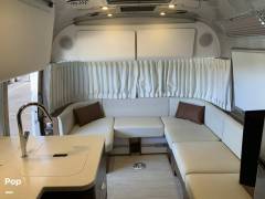 2021 Airstream Globetrotter 27FB Queen, $ 89,500