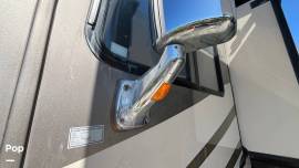 2016 Fleetwood Discovery 40E, $ 139,900