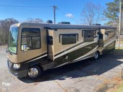 2015 Newmar Canyon Star 3953, $ 88,800