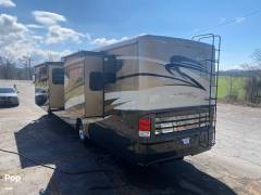 2015 Newmar Canyon Star 3953, $ 88,800