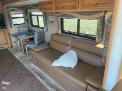2015 Newmar Canyon Star 3953, $ 88,800