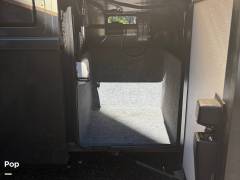 2015 Newmar Canyon Star 3953, $ 88,800