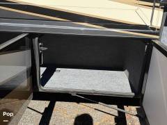 2015 Newmar Canyon Star 3953, $ 88,800