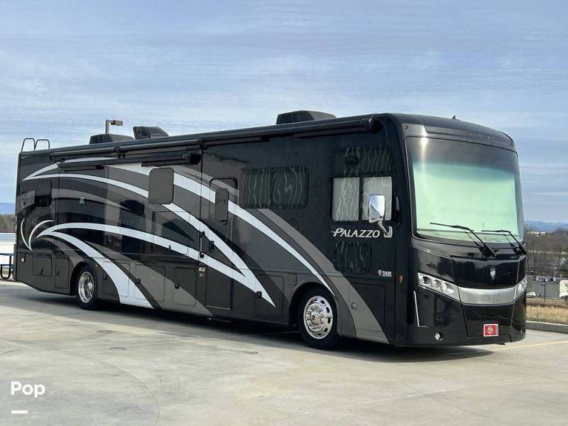 2020 Thor Motor Coach Palazzo 37.4, $ 109,900