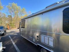 2018 Airstream International Serenity 25FB Queen, $ 69,999