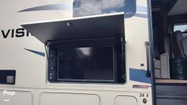 2021 Entegra Coach Vision XL 36A, $ 122,000