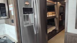 2021 Entegra Coach Vision XL 36A, $ 122,000