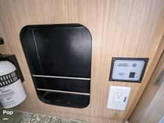 2020 Airstream Flying Cloud 27FB Twin, $ 67,800
