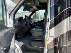 2021 Entegra Qwest 24T, $ 99,500