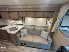 2022 Thor Motor Coach Magnitude SV34, $ 179,750