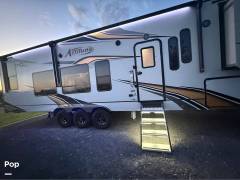 2022 Eclipse Attitude 35GSG, $ 89,900