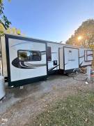 2022 Forest River Sandpiper 420FL, $ 42,950