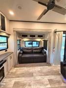 2022 Forest River Sandpiper 420FL, $ 42,950