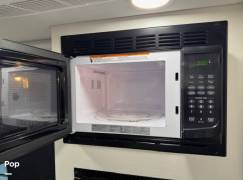 2025 Jayco Comet 18C, $ 117,000