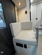 2025 Jayco Comet 18C, $ 117,000