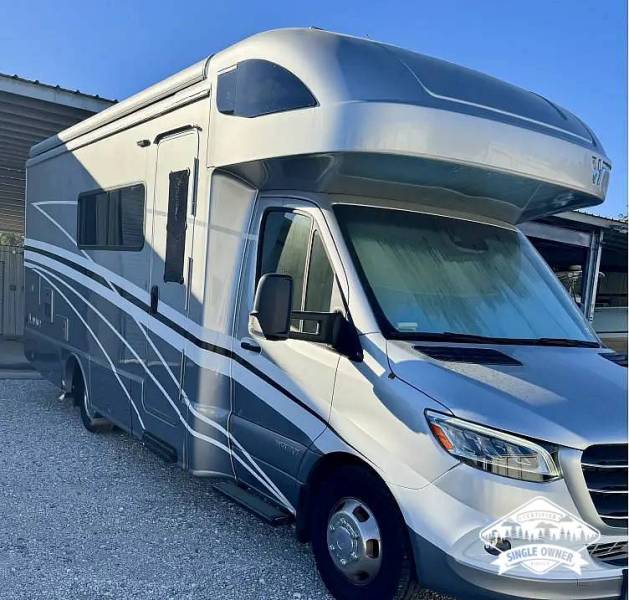 2022 Winnebago Navion 24D, $ 108,000