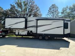 2021 Keystone Montana High Country 295RL, $ 34,900