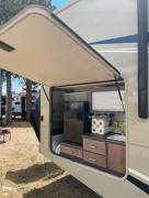 2022 Winnebago Vista 31B, $ 94,900