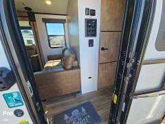 2022 Keystone Outback 332ML, $ 34,999