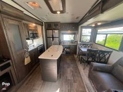 2019 Keystone Montana High Country 320MK, $ 36,500