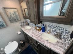 2019 Keystone Montana High Country 320MK, $ 36,500