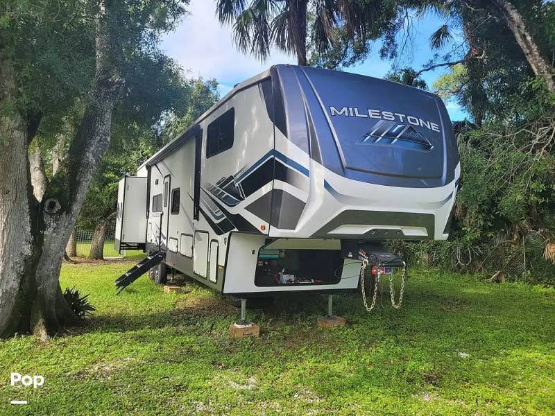2023 Heartland Milestone 386BH, $ 49,800