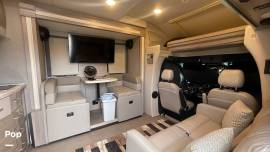 2022 Thor Motor Coach Tiburon 24RW, $ 112,500
