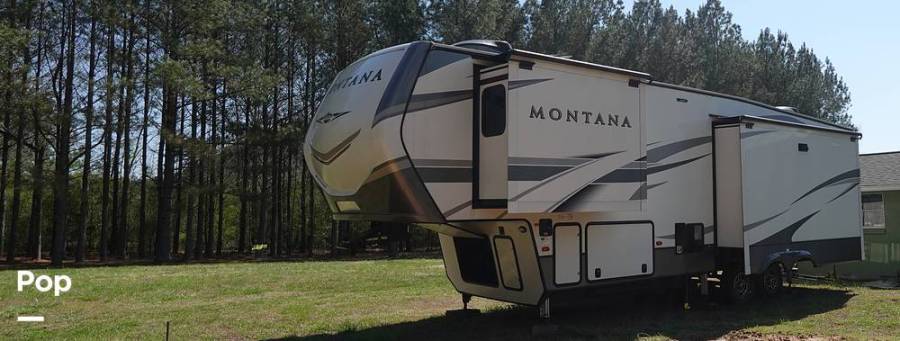 2020 Keystone Montana 3121RL, $ 42,000