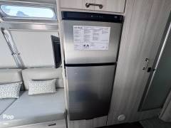 2025 Airstream International 25FB Twin, $ 115,000