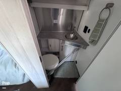 2025 Airstream International 25FB Twin, $ 115,000