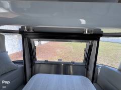 2025 Airstream International 25FB Twin, $ 115,000