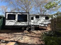 2019 Highland Ridge Mesa Ridge 314RLS, $ 36,000