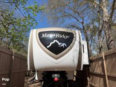 2019 Highland Ridge Mesa Ridge 314RLS, $ 36,000