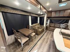 2019 Highland Ridge Mesa Ridge 314RLS, $ 36,000