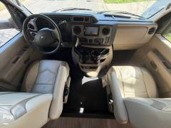 2019 Entegra Coach Esteem 31F, $ 90,000