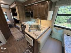 2019 Entegra Coach Esteem 31F, $ 90,000