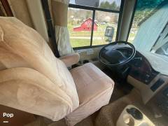 2014 Thor Motor Coach Hurricane 34J, $ 48,100