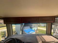 2014 Thor Motor Coach Hurricane 34J, $ 48,100