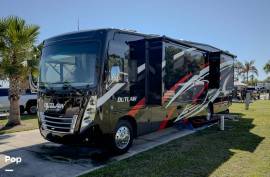 2022 Thor Motor Coach Outlaw 38KB, $ 159,999