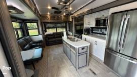 2022 Keystone Montana 3231CK, $ 62,000