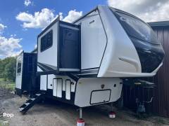 2021 CrossRoads Cruiser 3841FL, $ 56,000