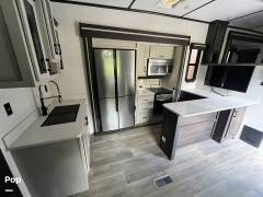 2021 CrossRoads Cruiser 3841FL, $ 56,000