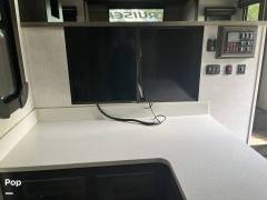2021 CrossRoads Cruiser 3841FL, $ 56,000