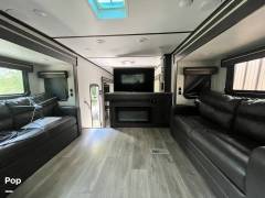 2021 CrossRoads Cruiser 3841FL, $ 56,000