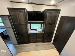 2021 CrossRoads Cruiser 3841FL, $ 56,000
